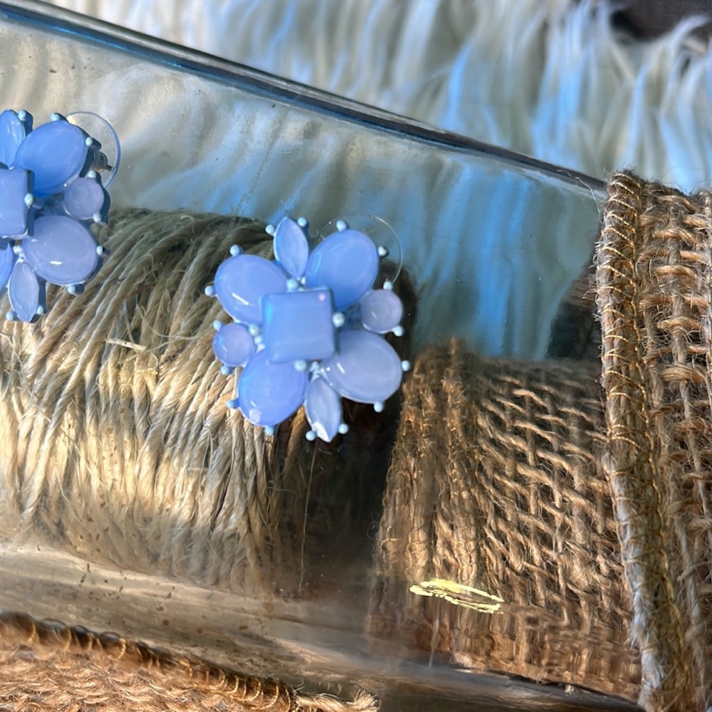 Blue flower earrings